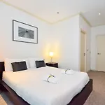 Canary Wharf - Corporate River View Apartments