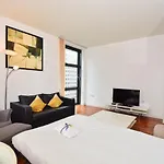 Canary Wharf - Corporate River View Apartments